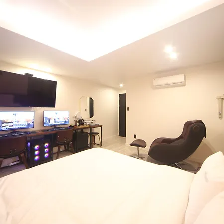 The Stone Bridge Hotel Sasang