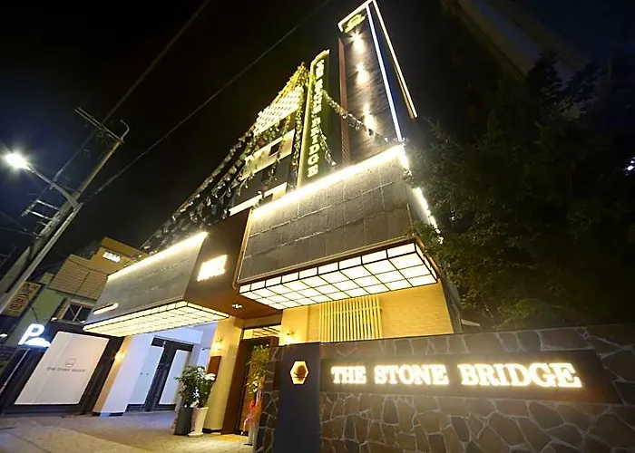 The Stone Bridge Sasang Hotel 2*